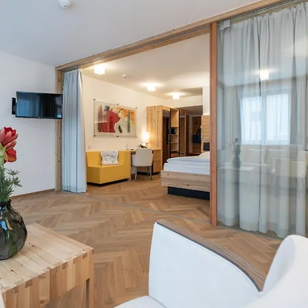 Ξενοδοχείο Liebe Sonne 4s 4*